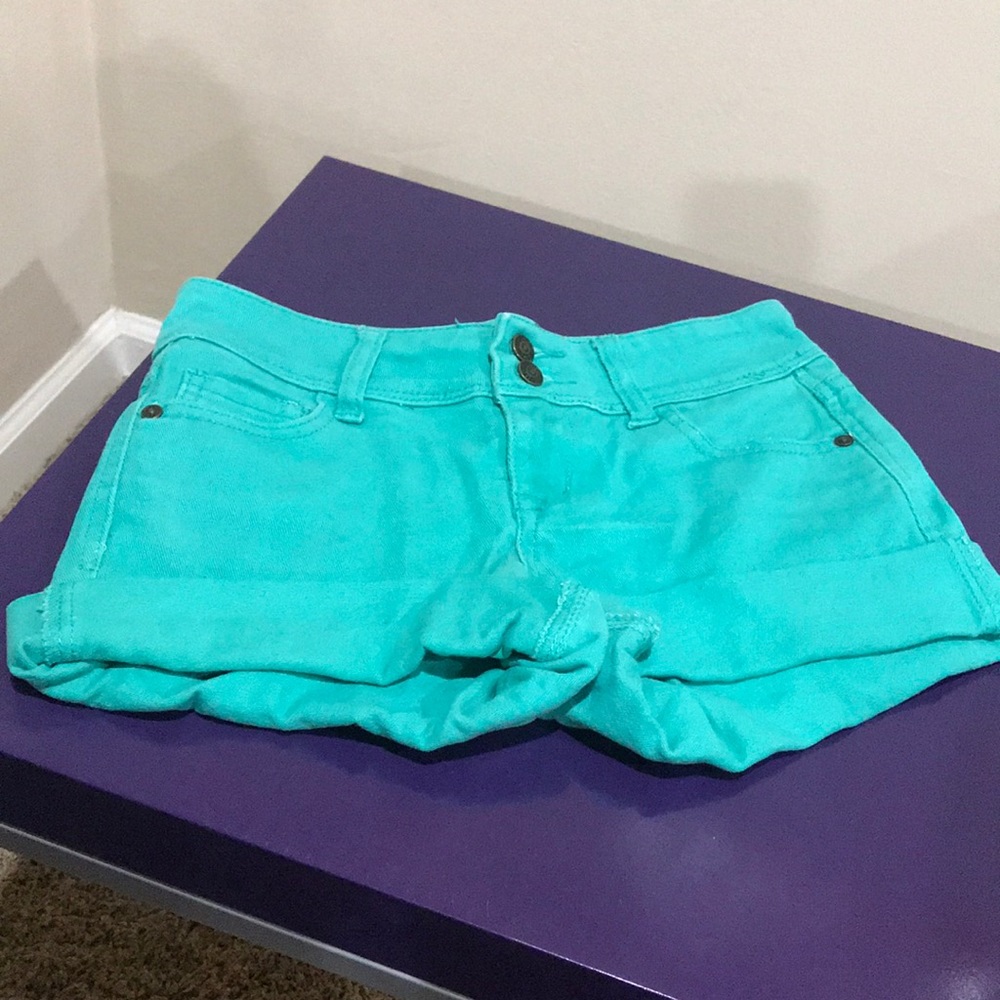 Delia*s green shorts